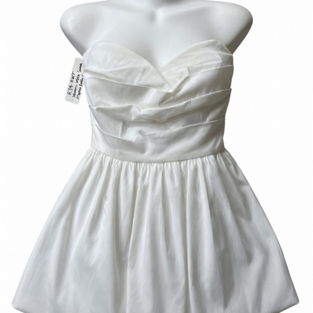 R34, NWT Glam Strapless White Bubble Hem Mini Dress